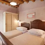 Villa Gelci Trget